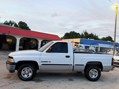 1999 Dodge Ram 1500 Short Bed