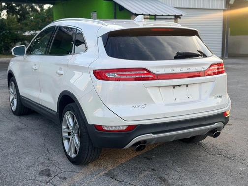 White Platinum Metallic Tri-Coat 2016 Lincoln MKC Reserve