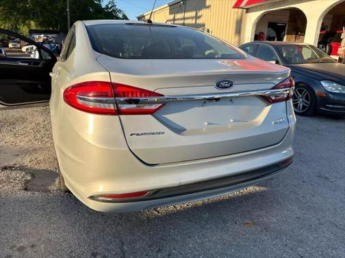 2017 Ford Fusion Hybrid SE