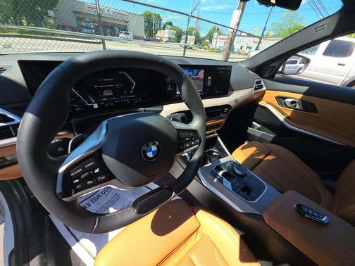 Alpine White 2025 BMW 330 330i
