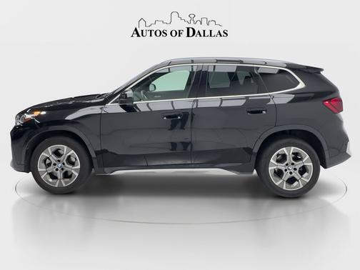 Black Sapphire Metallic 2025 BMW X1 xDrive28i