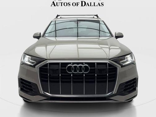 Beige Metallic 2023 Audi Q7 45 Premium