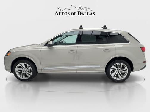 Beige Metallic 2023 Audi Q7 45 Premium