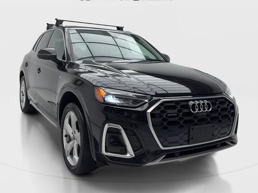 Black 2022 Audi Q5 45 S line Premium
