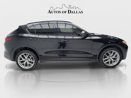Vulcano Black Metallic 2018 Alfa Romeo Stelvio Ti