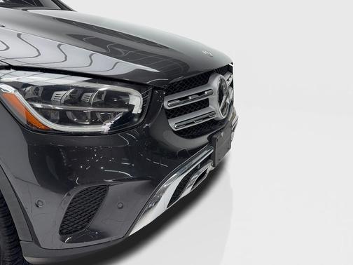 Black 2022 Mercedes-Benz GLC 300 GLC 300 NAV,CAM,PANO,HTD STS,BLIND SPOT