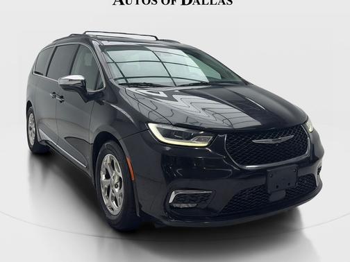 Brilliant Black Crystal Pearlcoat 2022 Chrysler Pacifica Limited
