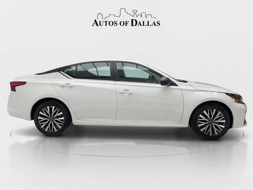 Pearl White Tricoat 2026 Nissan Altima 2.5 SV