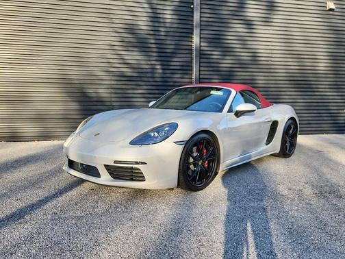 2025 Porsche 718 Boxster 