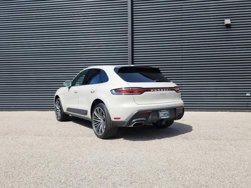 Chalk 2026 Porsche Macan