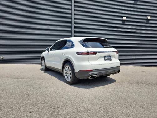 White 2020 Porsche Cayenne