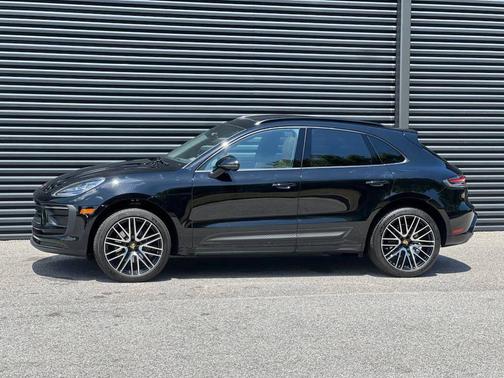 2025 Porsche Macan 