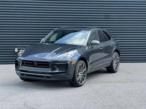 Volcano Grey Metallic 2025 Porsche Macan