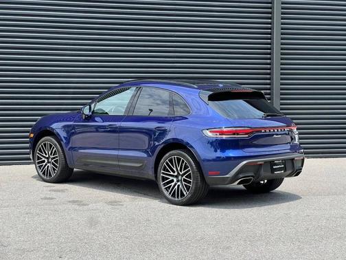 2022 Porsche Macan 