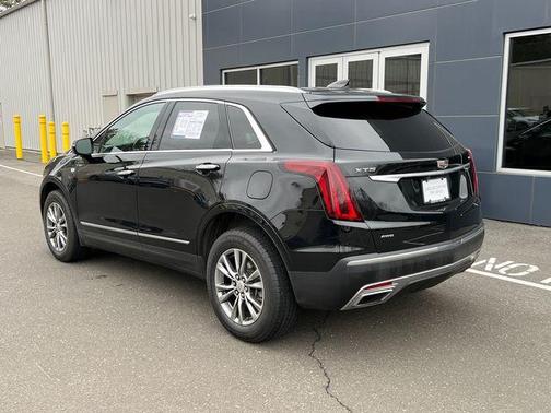 2022 Cadillac XT5 Premium Luxury