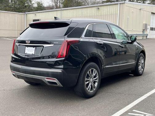 2022 Cadillac XT5 Premium Luxury