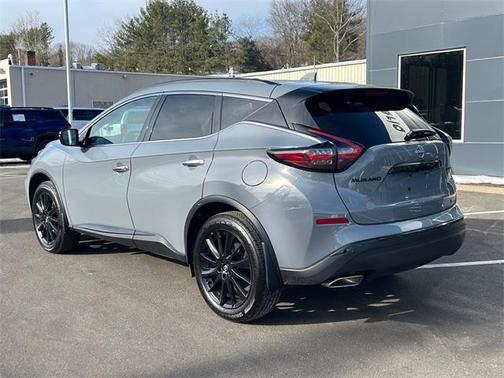 2023 Nissan Murano SV