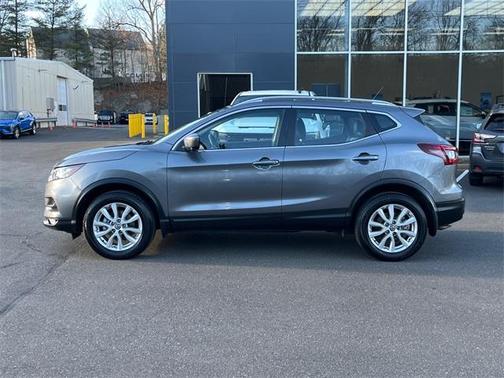 2022 Nissan Rogue Sport SV