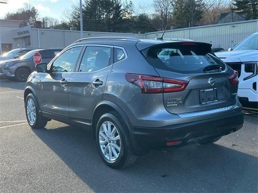 2022 Nissan Rogue Sport SV