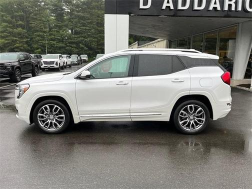 2022 GMC Terrain Denali