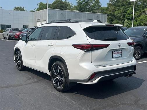 2022 Toyota Highlander XSE