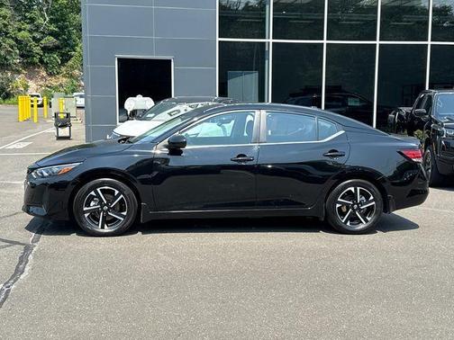 Black 2024 Nissan Sentra SV