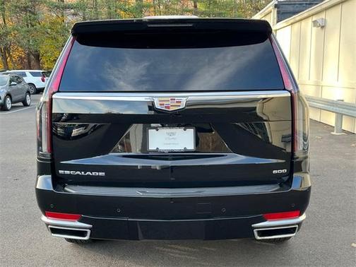 2022 Cadillac Escalade Premium Luxury