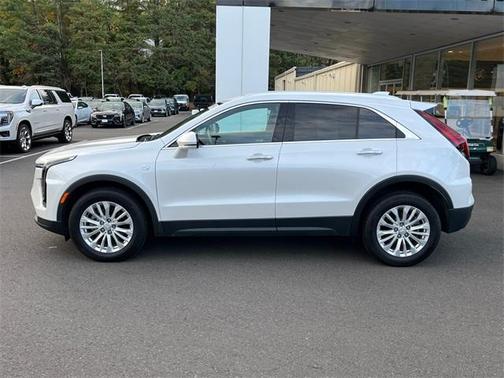 2024 Cadillac XT4 Luxury