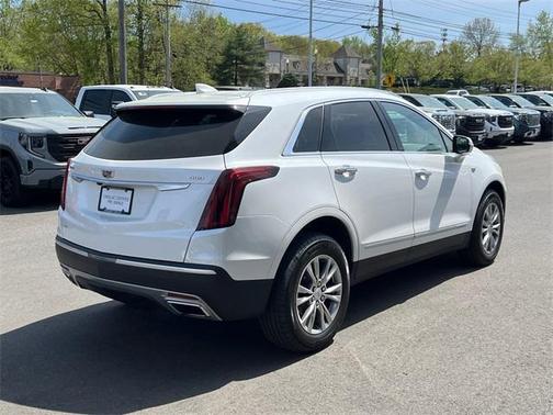 2022 Cadillac XT5 Premium Luxury