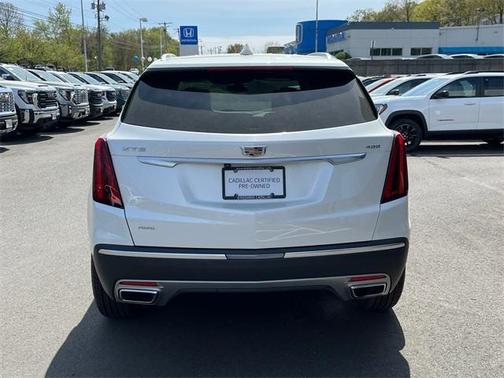 2022 Cadillac XT5 Premium Luxury