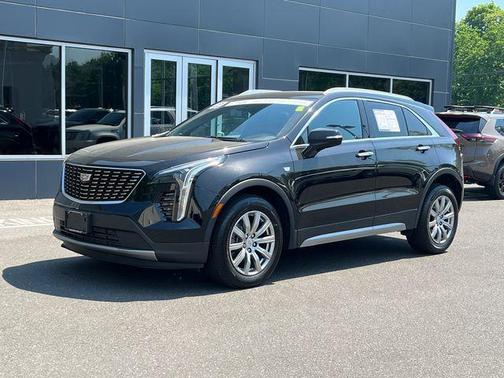 Black Metallic 2023 Cadillac XT4 Premium Luxury