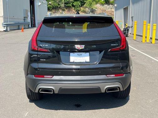 Black Metallic 2023 Cadillac XT4 Premium Luxury