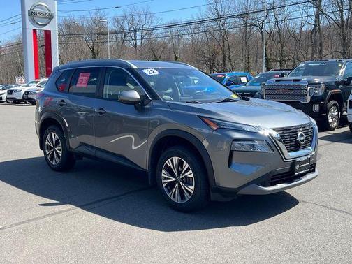 2022 Nissan Rogue SV