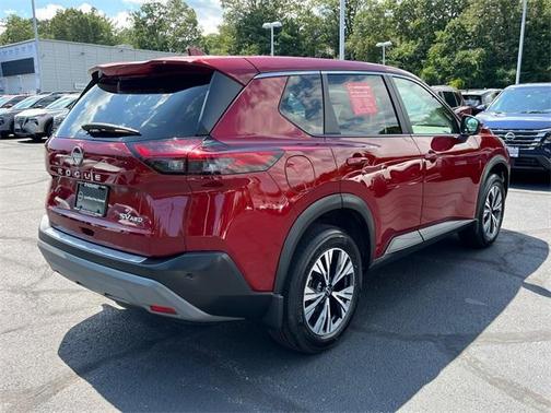 2022 Nissan Rogue SV