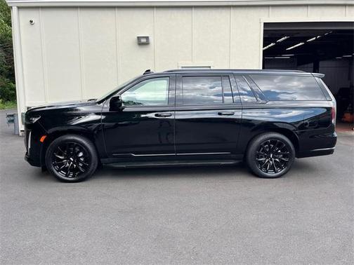 2023 Cadillac Escalade ESV Sport Platinum