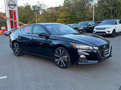 2022 Nissan Altima 2.0 SR