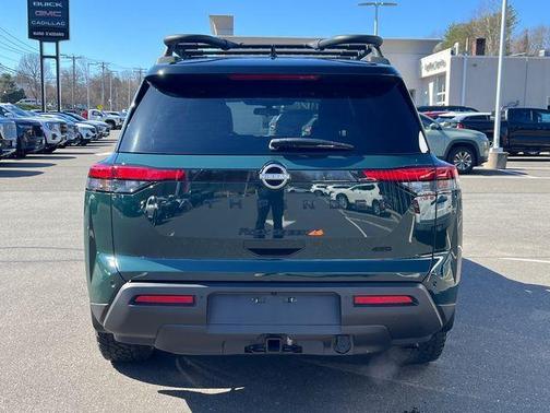 2 Tone Green / Black Roof 2023 Nissan Pathfinder Rock Creek