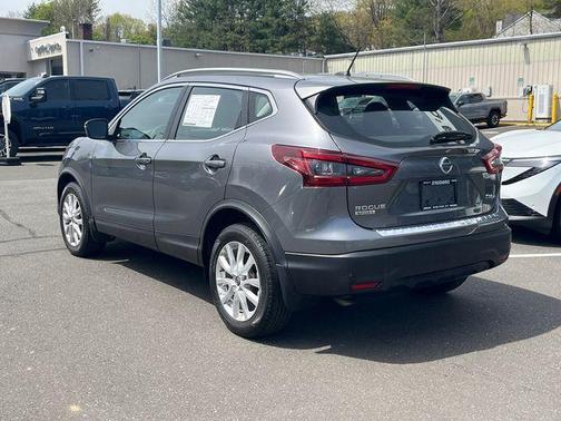 Gun Metallic 2022 Nissan Rogue Sport SV