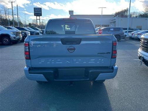 2024 Nissan Frontier PRO-4X