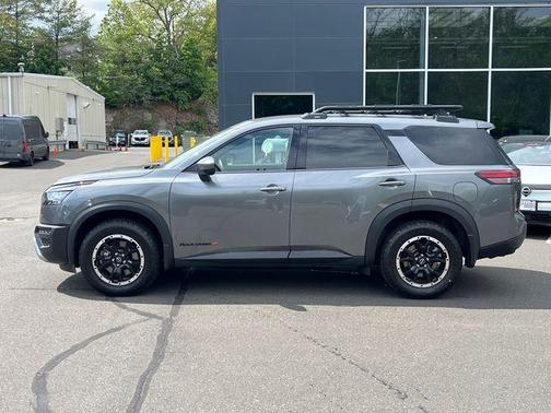 Gun Metallic 2024 Nissan Pathfinder Rock Creek