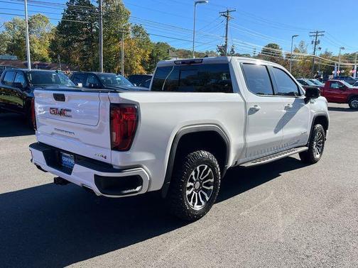 2022 GMC Sierra 1500 AT4