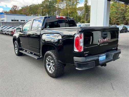 2022 GMC Canyon AT4 w/Leather