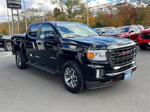 2022 GMC Canyon AT4 w/Leather