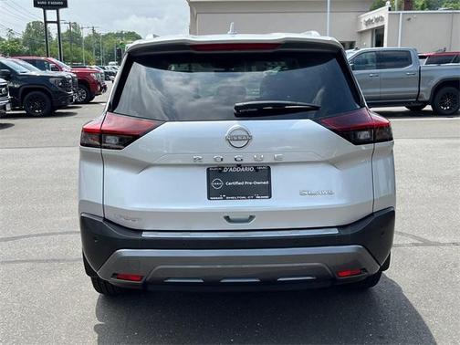 2022 Nissan Rogue SL