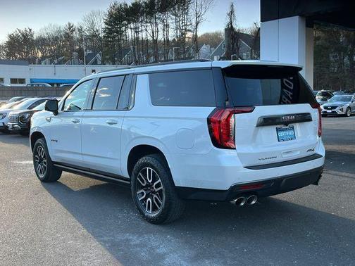 2023 GMC Yukon XL AT4