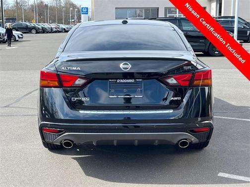 2022 Nissan Altima 2.5 SR