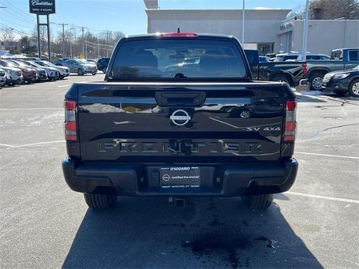 2023 Nissan Frontier SV