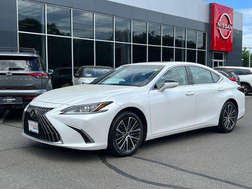 White Pearl 2024 Lexus ES 350 350