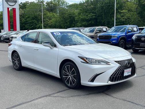 White Pearl 2024 Lexus ES 350 350