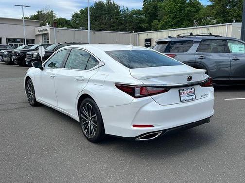 White Pearl 2024 Lexus ES 350 350